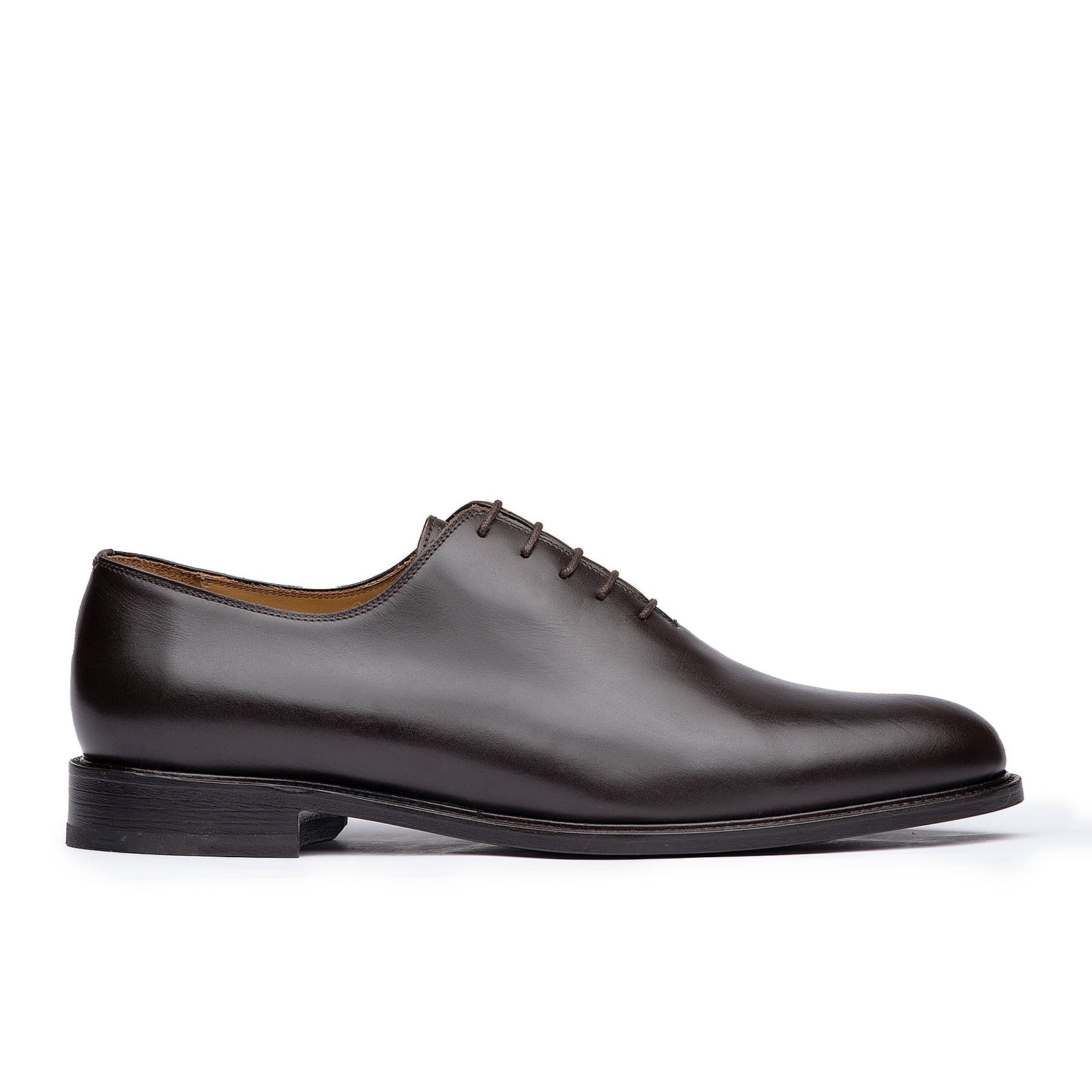 Brown oxford shoes with wholecut design made from single piece of full grain calfskin leather