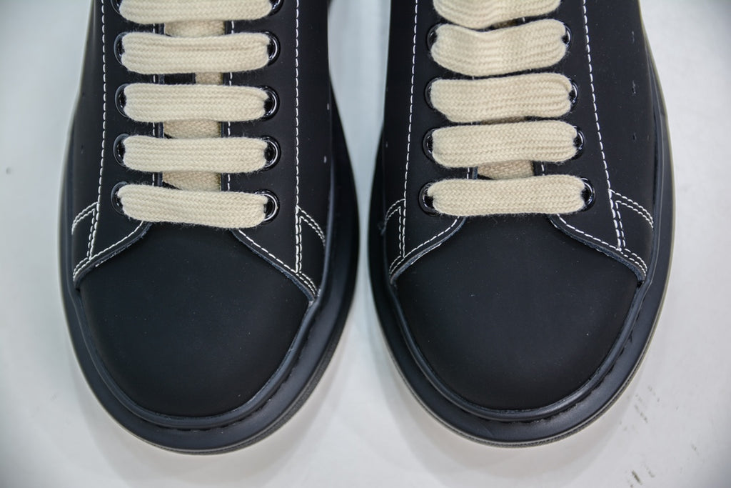 ** Alexander McQueen Luxury Low-Top Leather Sneakers - Thickness Sole Casual Style

**