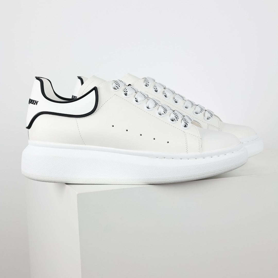 ** Alexander McQueen Original Lace-Up Sneakers - Limited Edition

**