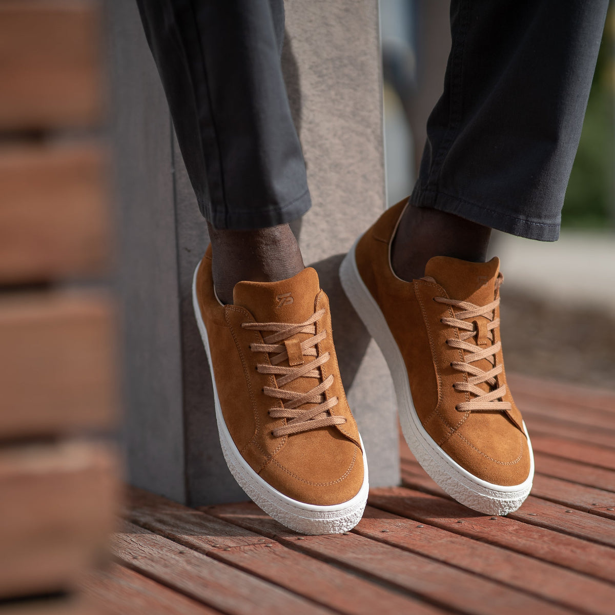Vin - Cognac Suede