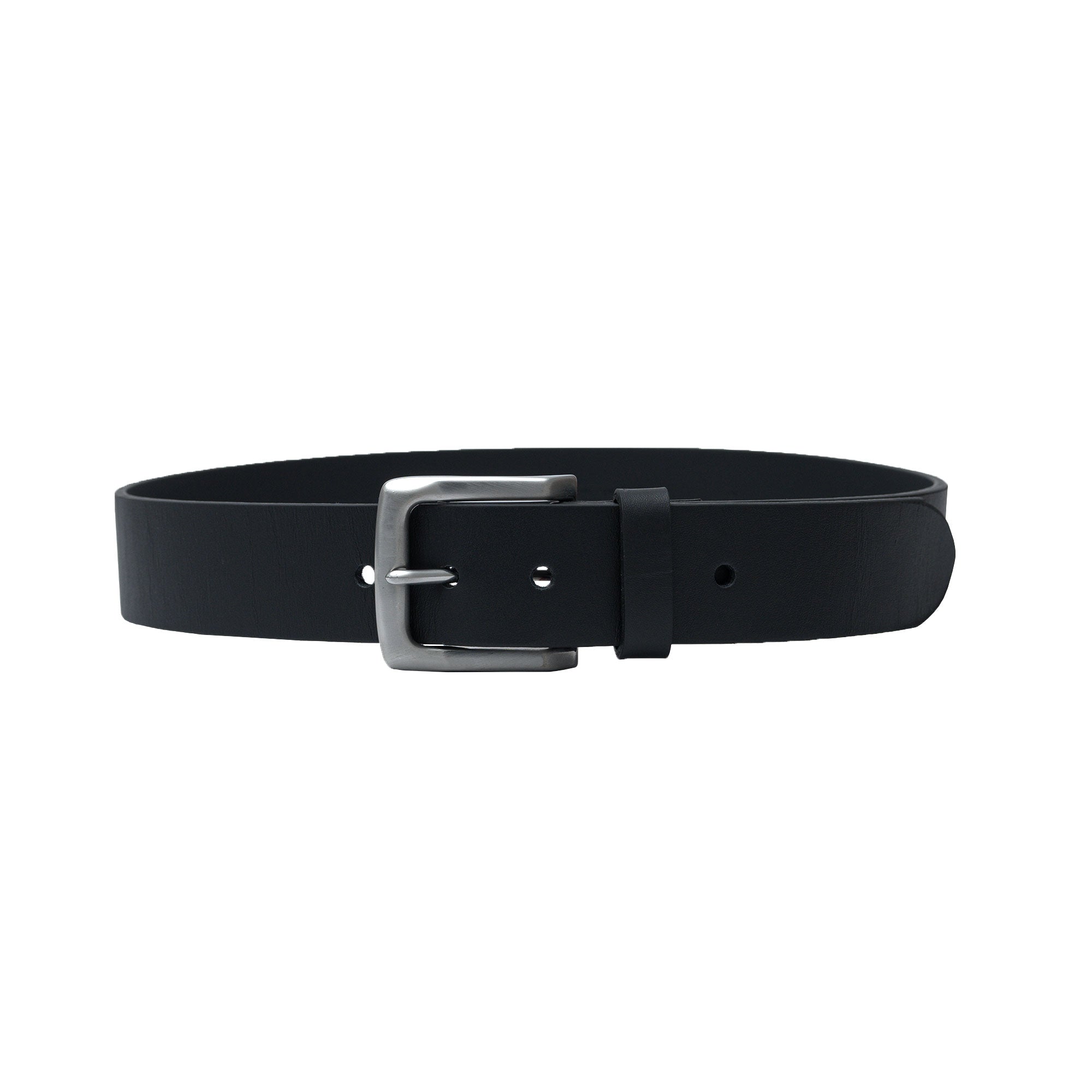 Classic casual belts for men. Match effortlessly with jeans and smart casual looks.